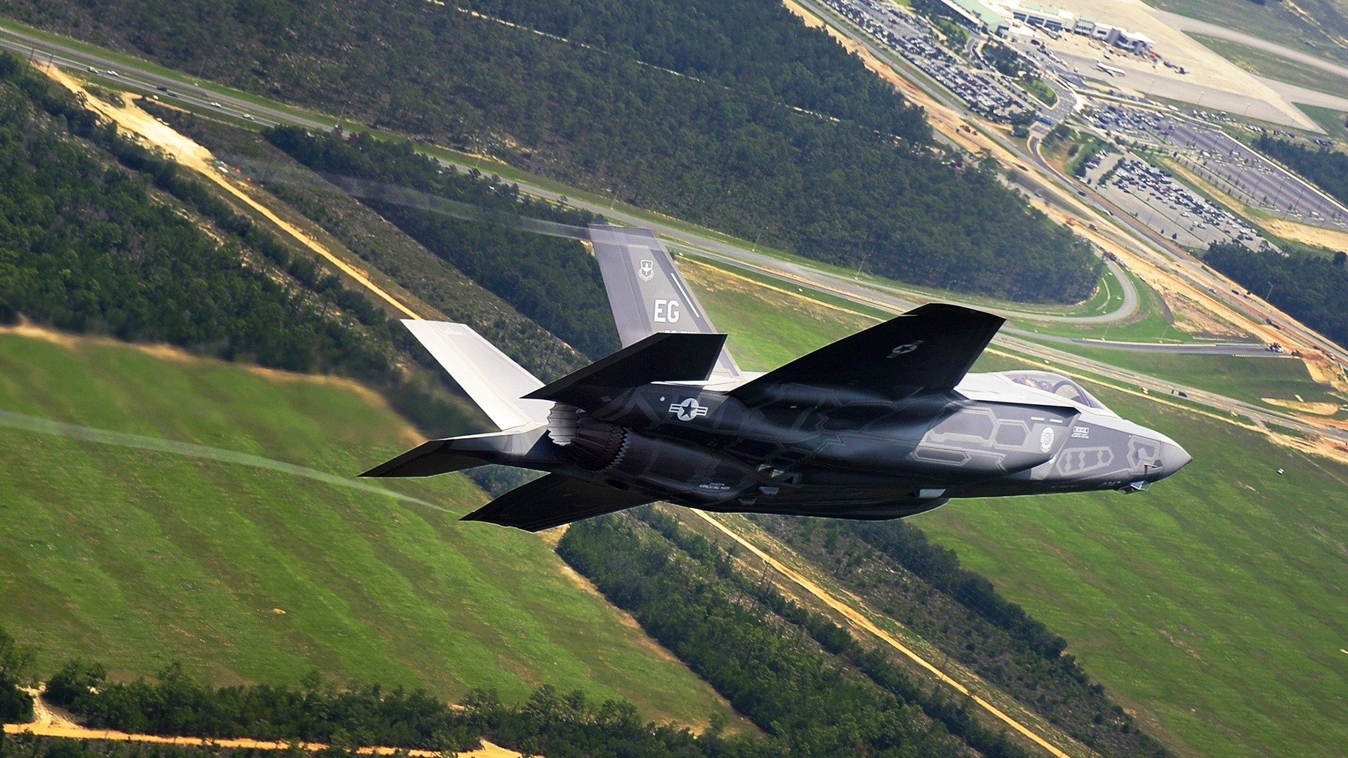 乐鱼电竞在线平台-朱婷生日当天收到球迷手绘海报，朱婷生平