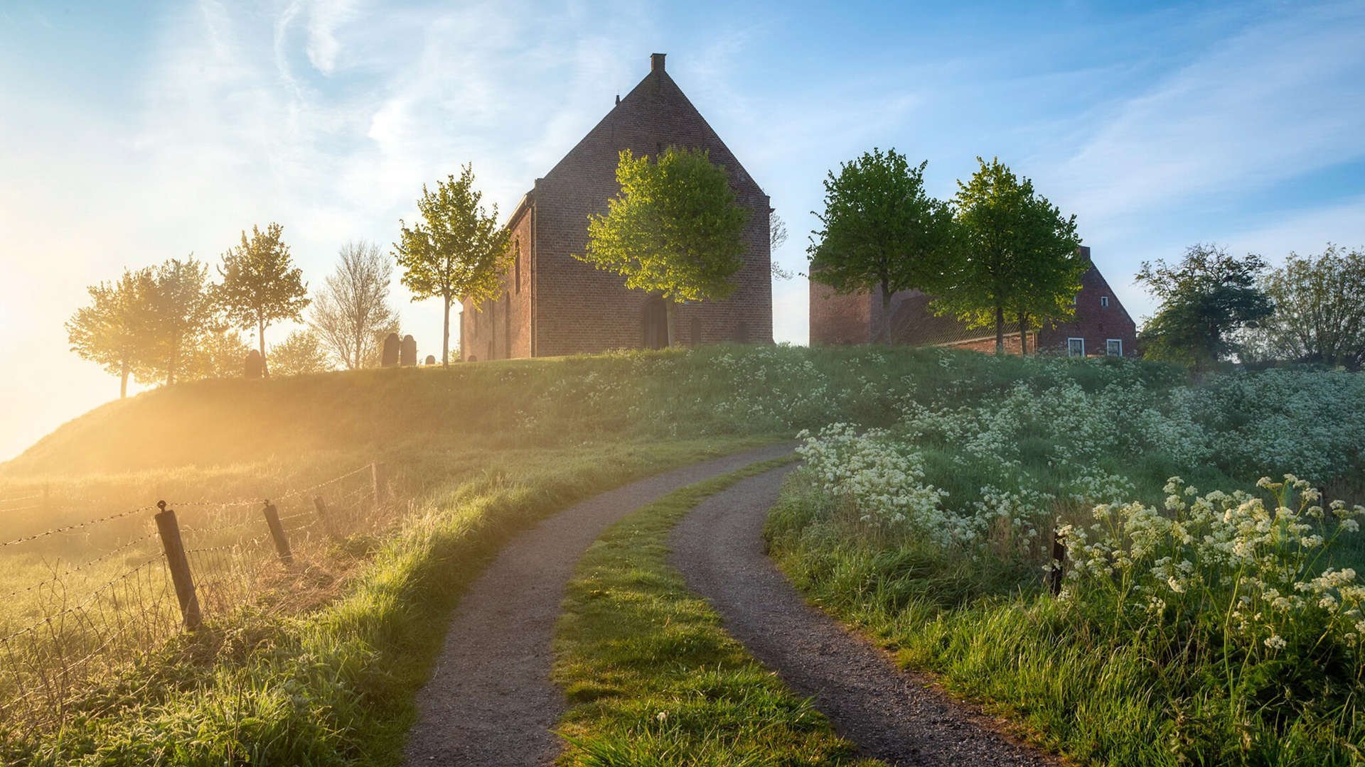 LEYU乐鱼体育官方网站-欧洲杯激烈角逐:战术变幻带来无限惊喜!,盘点欧洲杯