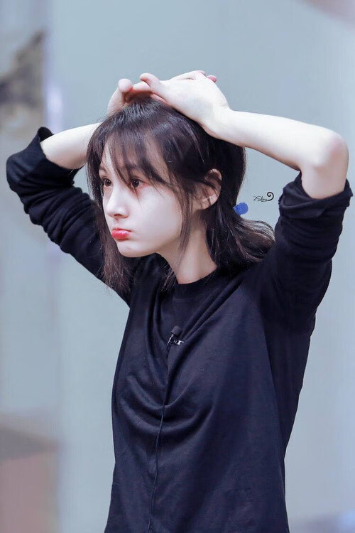 乐鱼电竞在线平台-蛙泳比赛韩国女队表现坚韧,蛙泳女运动员